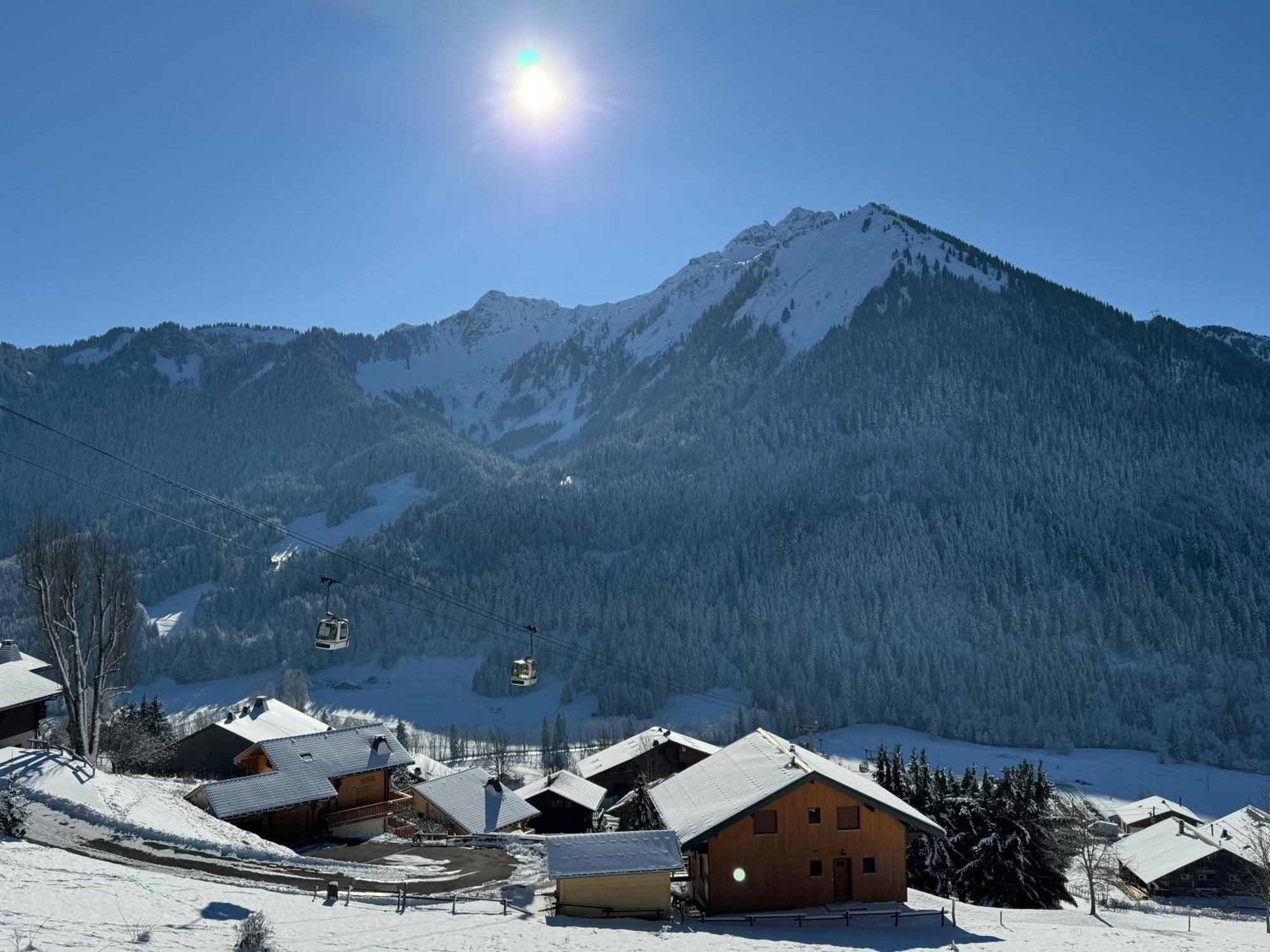 Charming, Cosy Chalet Nestled In A Breathtaking Surrounding With Spectacular, Stunning Mountain Views Abondance Zewnętrze zdjęcie