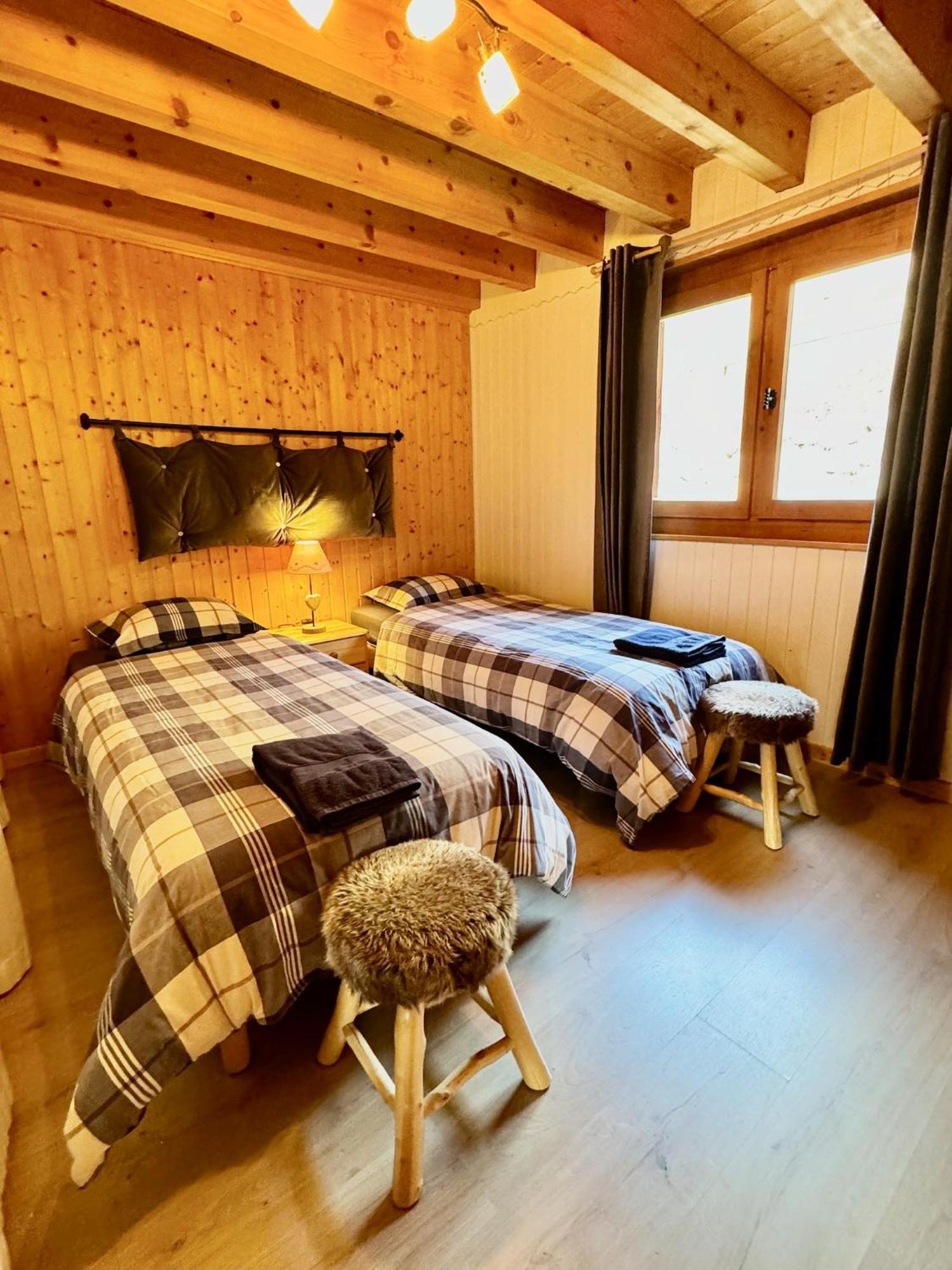 Charming, Cosy Chalet Nestled In A Breathtaking Surrounding With Spectacular, Stunning Mountain Views Abondance Zewnętrze zdjęcie