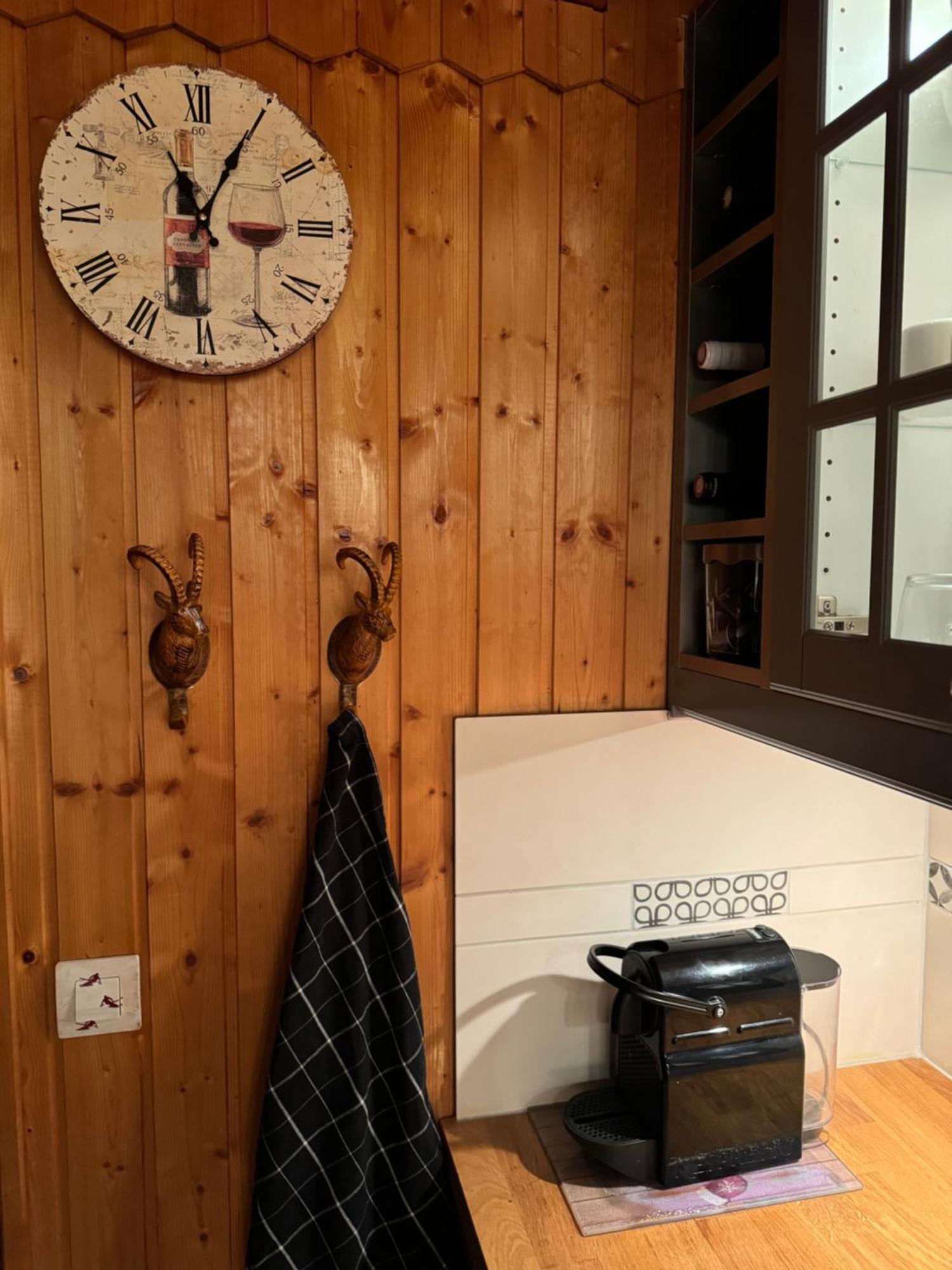 Charming, Cosy Chalet Nestled In A Breathtaking Surrounding With Spectacular, Stunning Mountain Views Abondance Zewnętrze zdjęcie