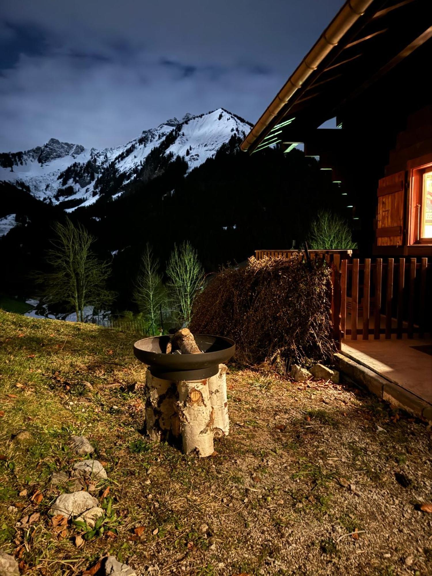 Charming, Cosy Chalet Nestled In A Breathtaking Surrounding With Spectacular, Stunning Mountain Views Abondance Zewnętrze zdjęcie